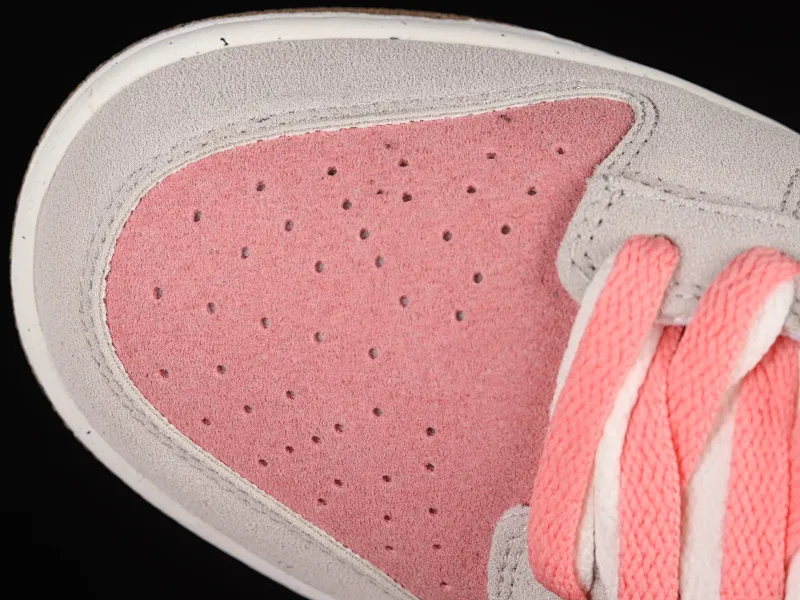 All Categories Nk SB Dunk Series Nk SB Dunk Low Low-top Sneakers Cost-effective Edition Nk Dunk Low SE 2023 Year of the Rabbit Limited SB Smashing Backboard Fashion Casual Sneakers DO9457-100
